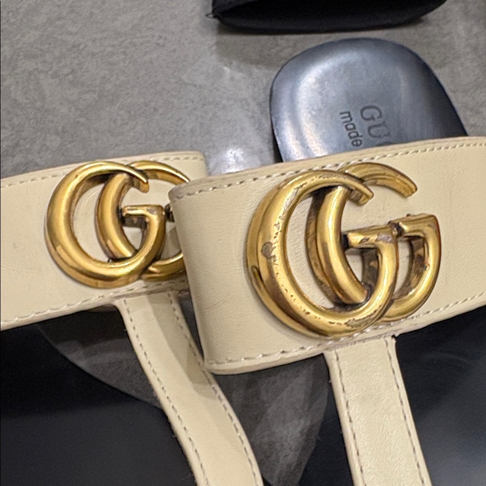 Gucci Women's Sandals with Cream Strap and Black Sole - Picture 7 of 7